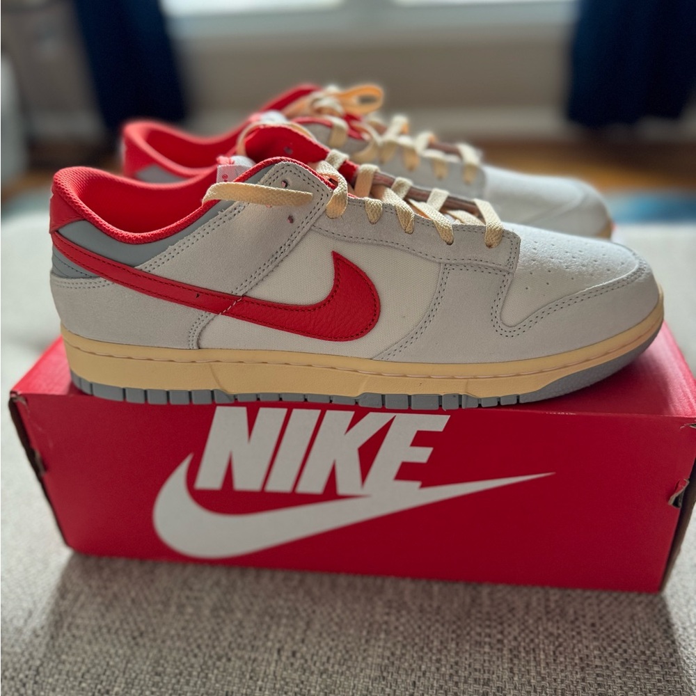 Nike Dunk Low, Sail/Picante Red-Photon  size 11.5